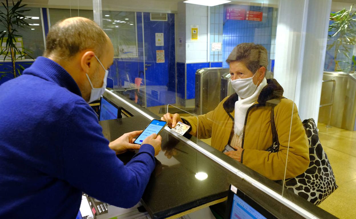 Coronavirus El Gobierno Vasco aclara que el pasaporte Covid no se exigirá en las terrazas de